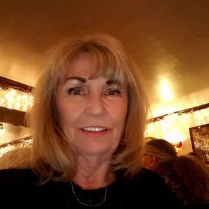 Meet your Posher, Cynthia